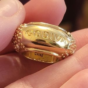 Godiva Gold Rhinestone Scarf Ring Pendant Charm